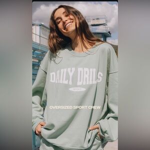 Daily Drills XS/S oversized crewneck